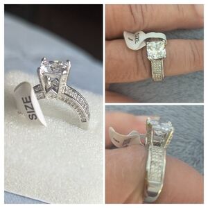 Elegant Silver Women's Ring with Clear Stone Size 8. FIRM